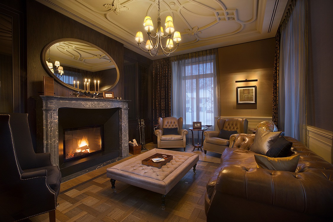 Alexandra Cristian - Hotel Villa Honegg fireside lounge